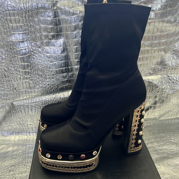 Eye candy boots - Picture 3 of 5